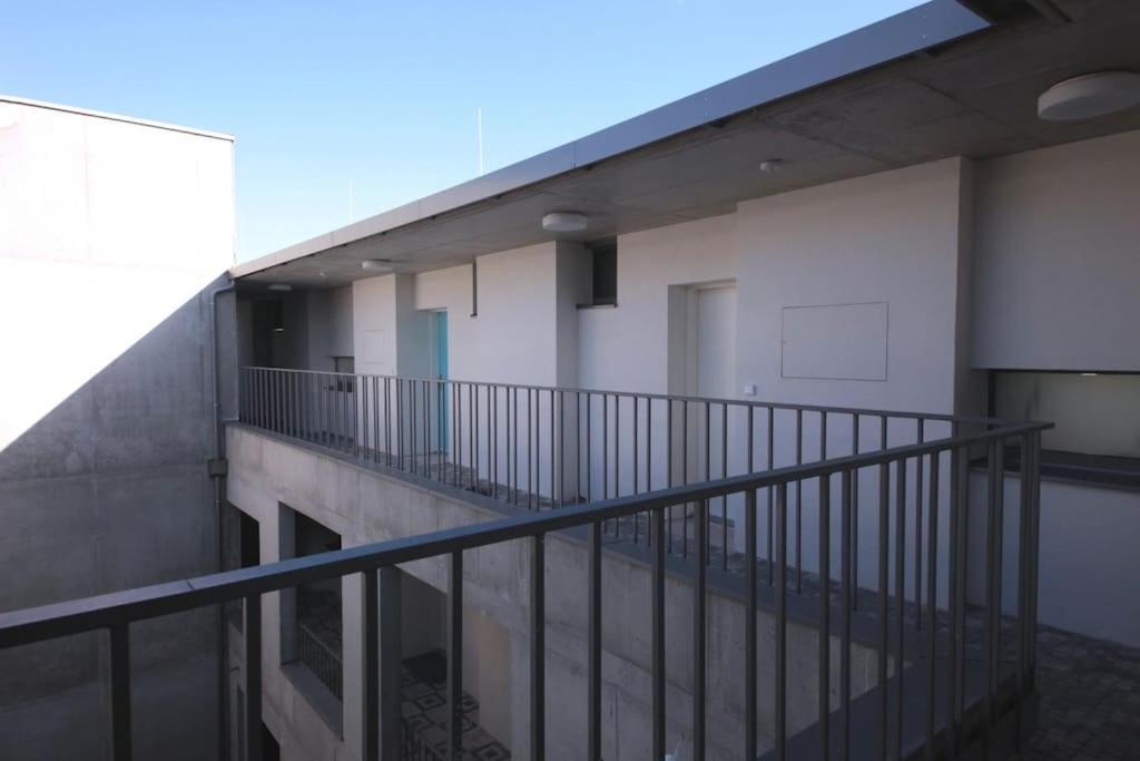 Appartamento Spacious Floor Flat, Air Conditioning, Free Parking, 200mb Wifi